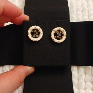 Chanel CC logo stud earrings